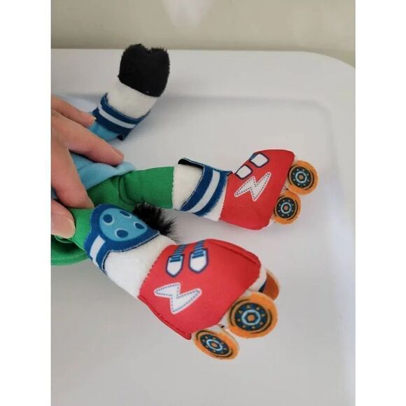 Chick-fil-A Plush Holstein Cow on Skates Chikin Keeps You Rolling 11" - Picture 4 of 6